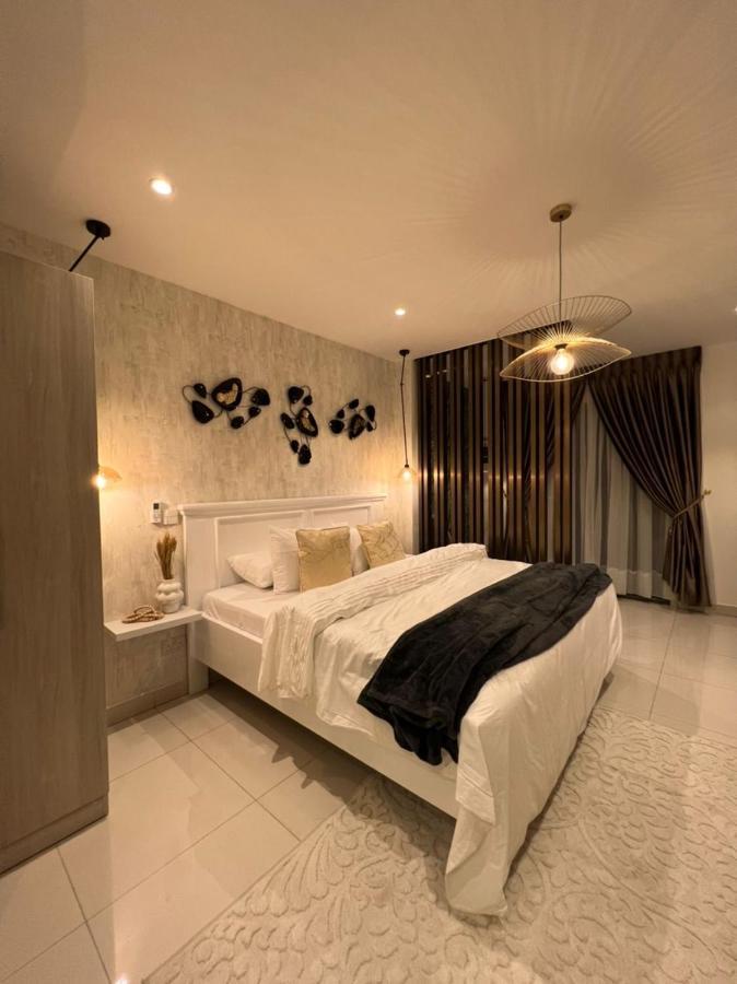 The Lennox Luxury Apartment Acra Exterior foto