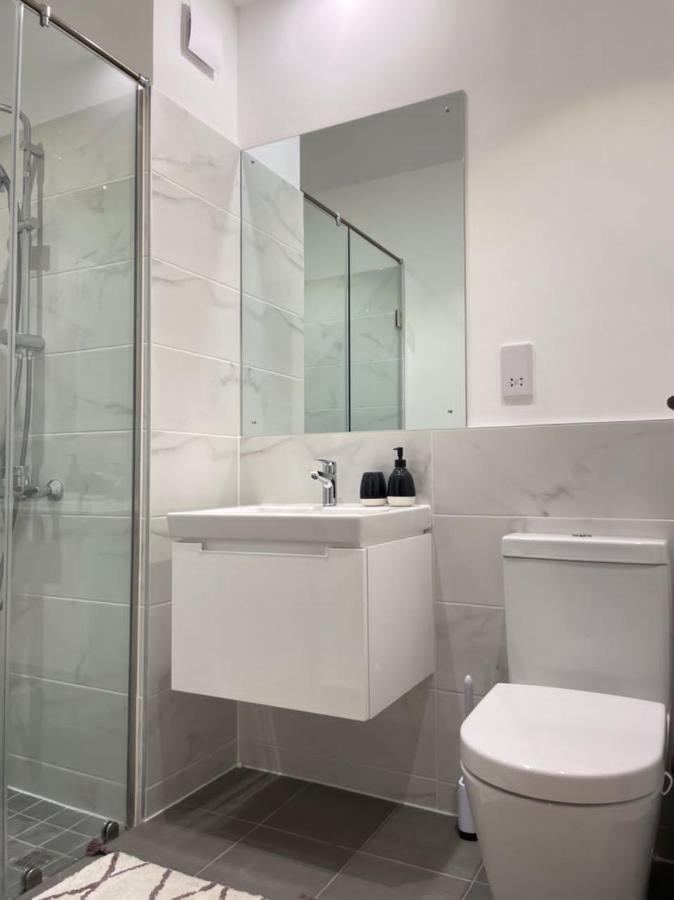 The Lennox Luxury Apartment Acra Exterior foto