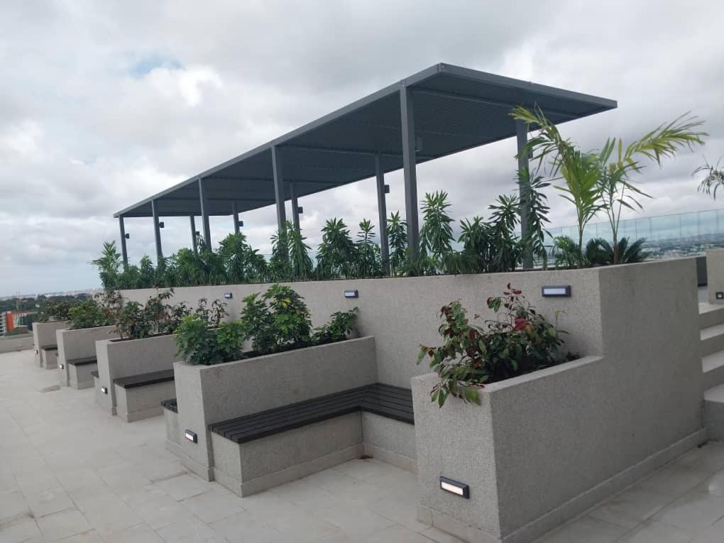 The Lennox Luxury Apartment Acra Exterior foto