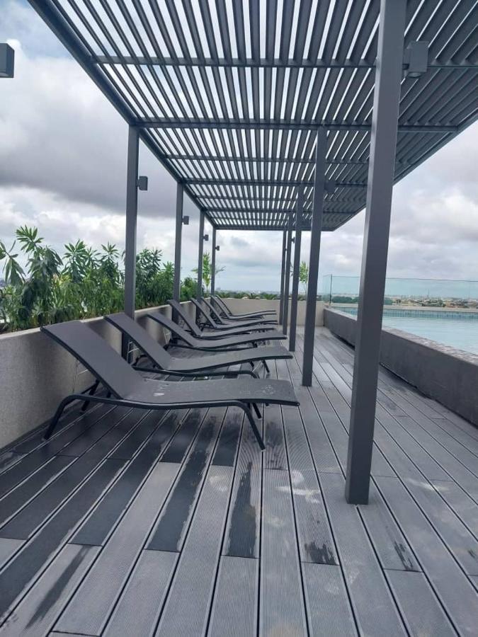 The Lennox Luxury Apartment Acra Exterior foto
